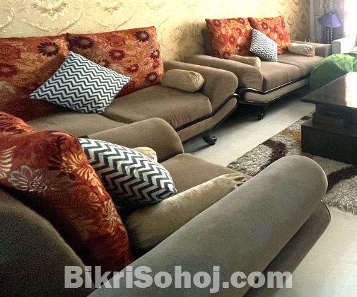 5 Seated Otobi Sofa with 6 Back Cushion